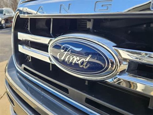 Used 2023 Ford Ranger Lariat w/ FX4 Off-Road Package image 11