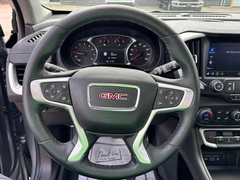 Used 2024 GMC Terrain SLT w/ Infotainment Package II AWD/4WD image 28