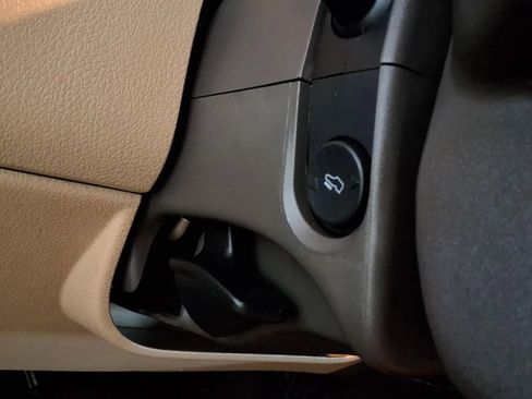 Used 2016 Ford F250 Lariat w/ Chrome Package image 20