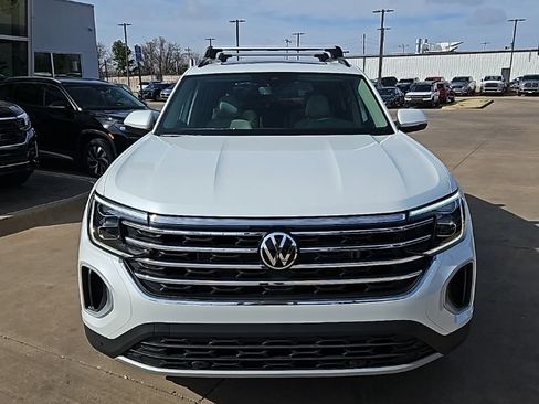 New 2026 Volkswagen Atlas SE FWD image 2