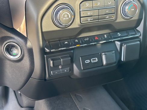 Used 2026 Chevrolet Silverado 1500 Custom Trail Boss AWD/4WD image 15
