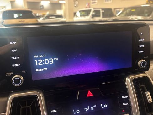 Used 2022 Kia Sorento SX AWD/4WD image 11
