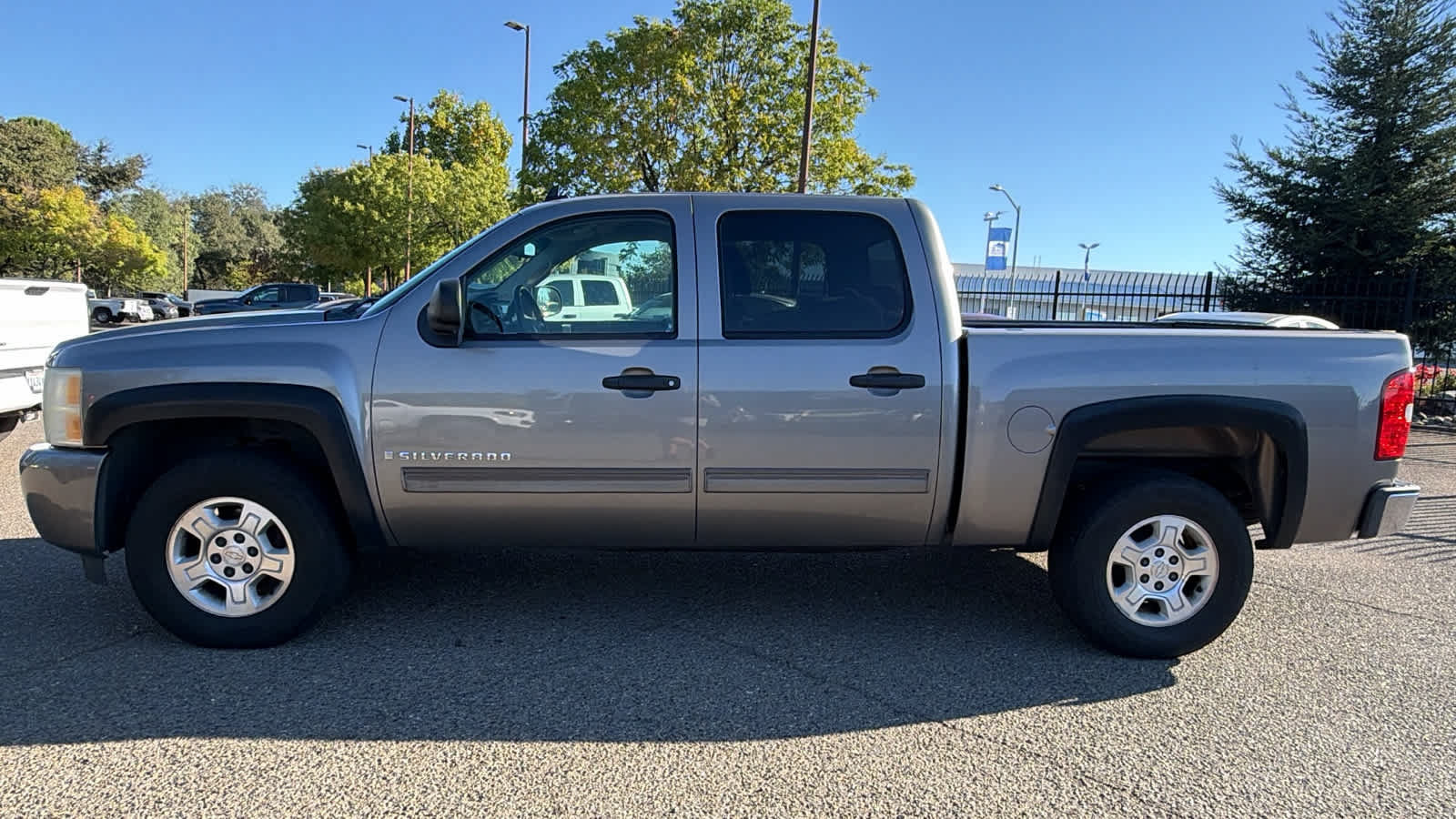 Used 2009 Chevrolet Silverado 1500 LT w/ Power Pack Plus RWD image 8