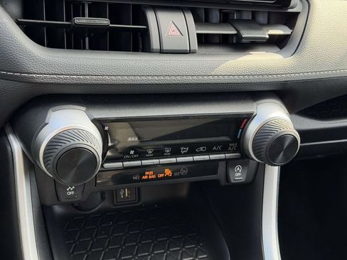 Used 2025 Toyota RAV4 LE image 5