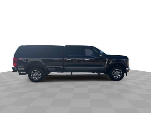 Used 2023 Ford F350 Lariat w/ Lariat Ultimate Package AWD/4WD image 9