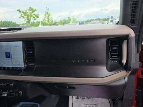 Used 2023 Ford Bronco Wildtrak AWD/4WD image 19