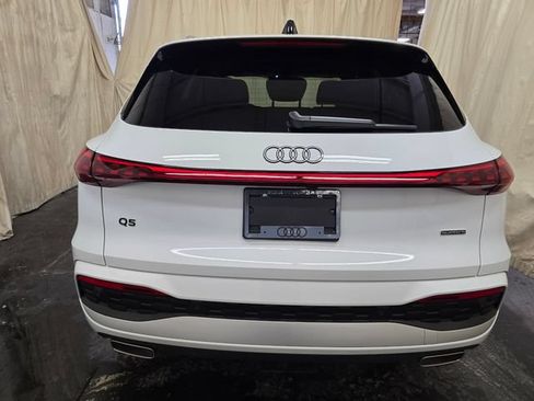 Certified 2025 Audi Q5 Premium Plus w/ Premium Plus AWD/4WD image 8