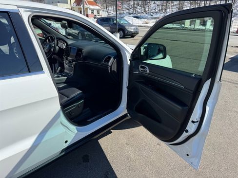 Used 2019 Jeep Grand Cherokee Limited image 43