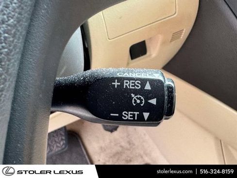 Used 2011 Lexus RX 350 AWD w/ Premium Pkg image 31
