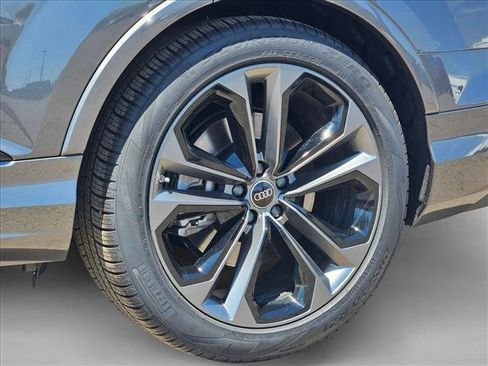 New 2026 Audi Q7 3.0T Premium Plus AWD/4WD image 11