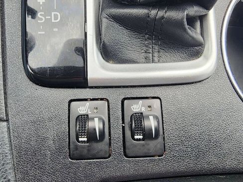 Used 2016 Toyota Highlander XLE AWD/4WD image 28