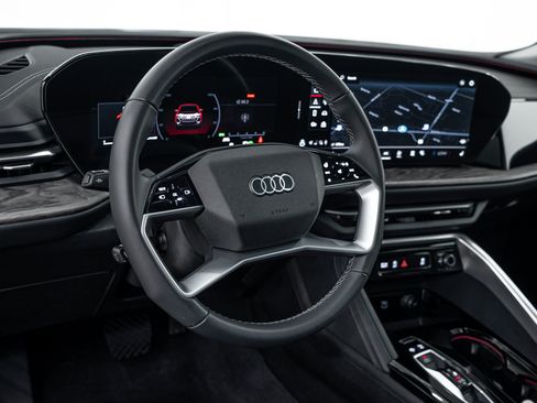 Used 2025 Audi Q5 Premium w/ Convenience Package AWD/4WD image 10