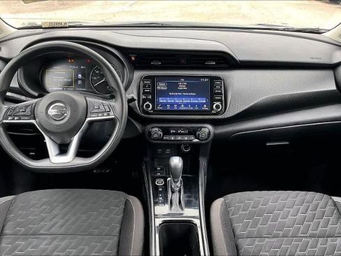 Certified 2021 Nissan Kicks SV image 14