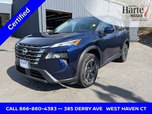 Certified 2025 Nissan Rogue SV AWD/4WD image 3