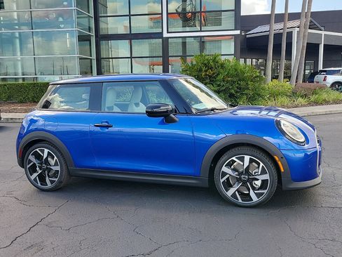 New 2025 MINI Cooper S image 2