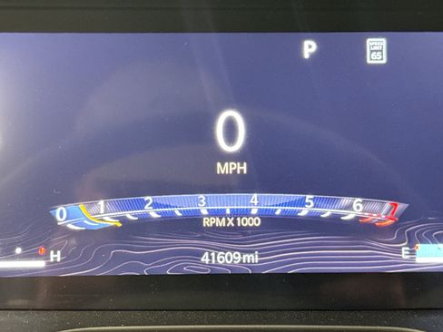 Used 2023 Jeep Grand Cherokee Overland w/ MOPAR Finishing Package image 10