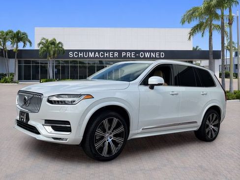 Certified 2025 Volvo XC90 B6 Ultra w/ Protection Package Premier AWD/4WD image 3