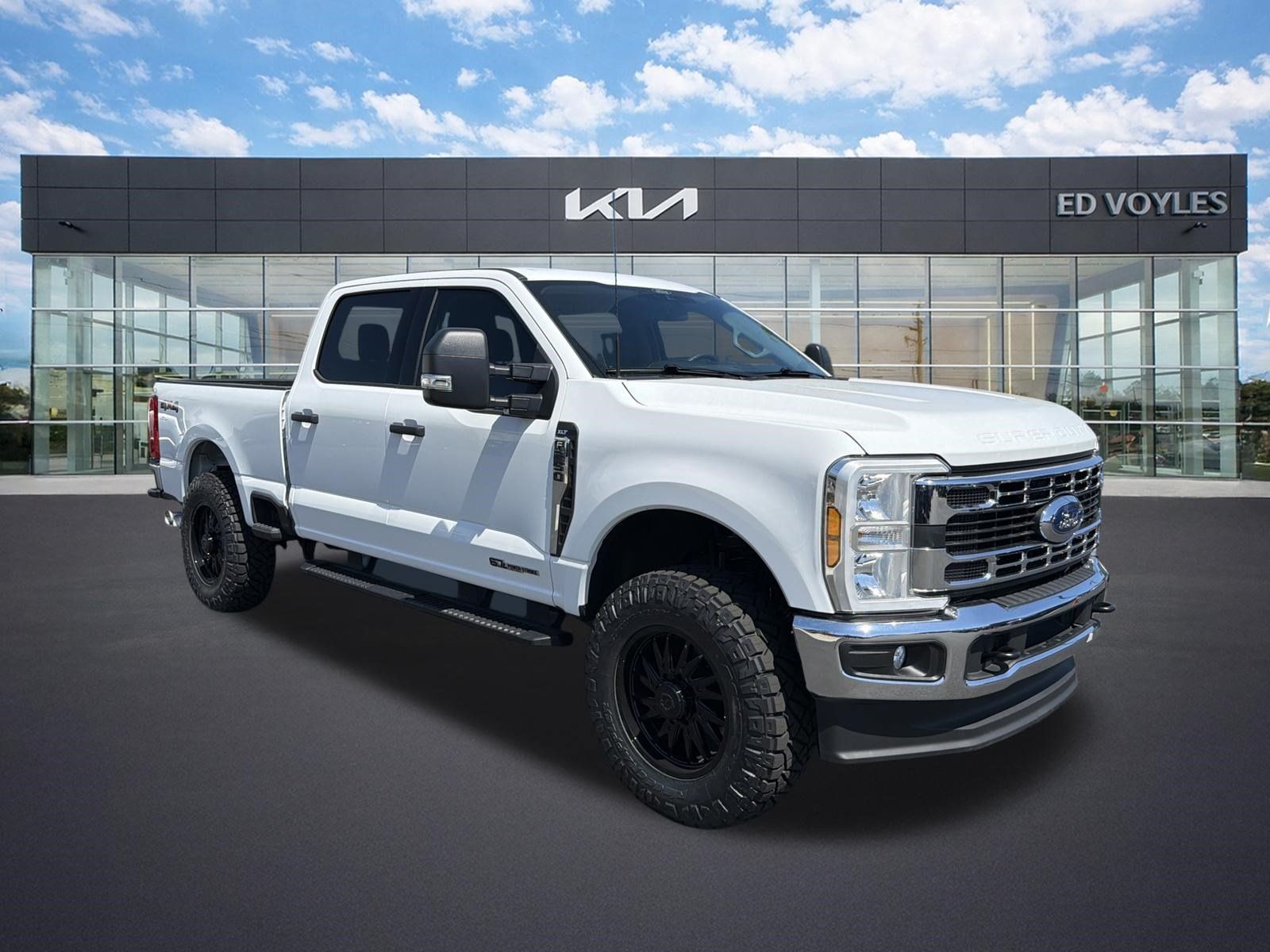 Used 2026 Ford F250 XLT AWD/4WD image 1