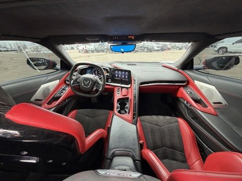 Used 2021 Chevrolet Corvette Stingray Premium Conv w/ Z51 Performance Package image 28