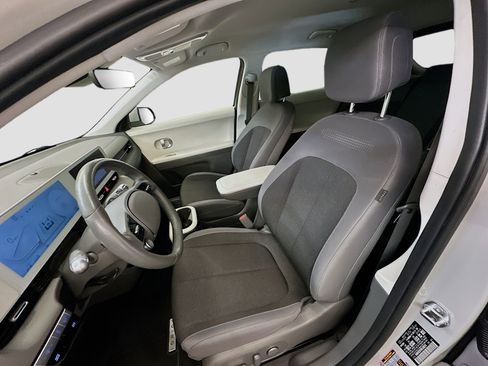 Used 2024 Hyundai Ioniq 5 SEL image 13