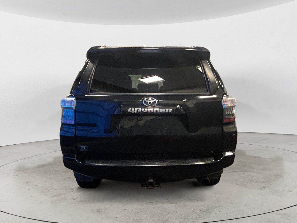 Used 2021 Toyota 4Runner SR5 Premium w/ Moonroof Package AWD/4WD image 4