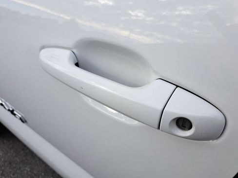 Used 2019 Toyota Tacoma TRD Sport image 5