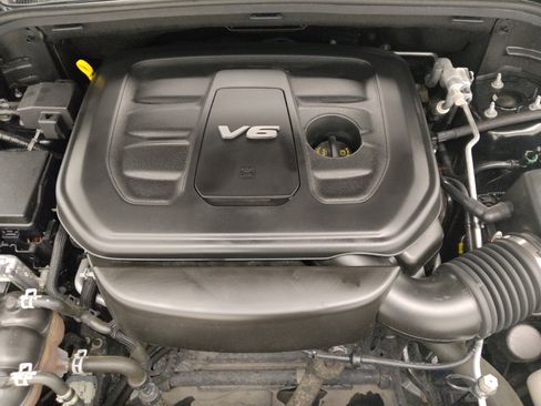 Used 2018 Jeep Grand Cherokee Altitude image 30