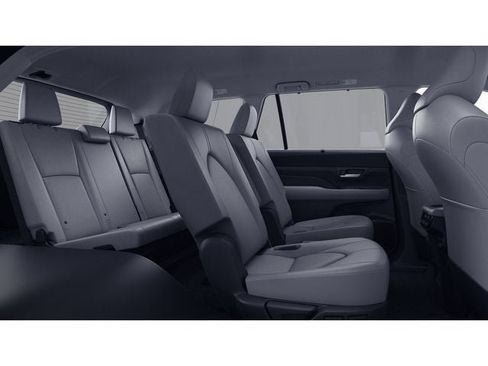 New 2026 Toyota Grand Highlander XLE FWD image 7