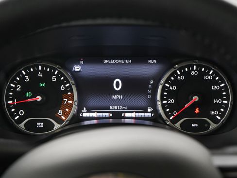 Used 2021 Jeep Renegade Limited w/ Sun & Sound Group AWD/4WD image 24
