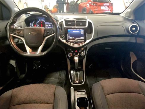 Used 2020 Chevrolet Sonic LT w/ Convenience Package image 14
