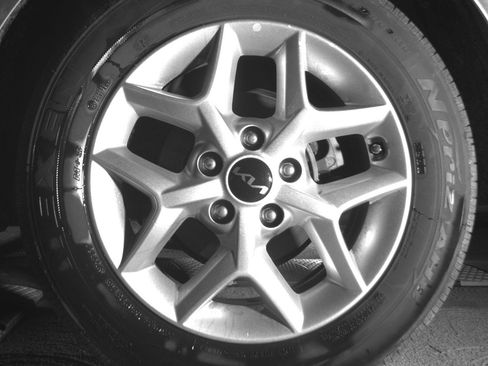 Used 2025 Kia Soul LX w/ LX Technology Package FWD image 21