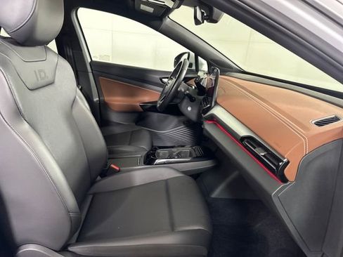 Used 2021 Volkswagen ID.4 Pro S w/ Gradient Package image 26