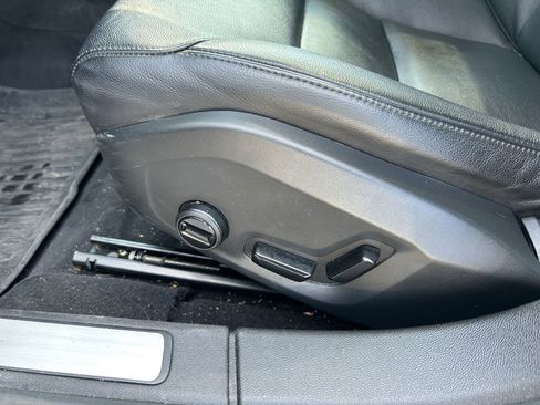 Used 2021 Volvo S60 T5 Momentum image 13