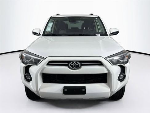 Certified 2024 Toyota 4Runner SR5 AWD/4WD image 7