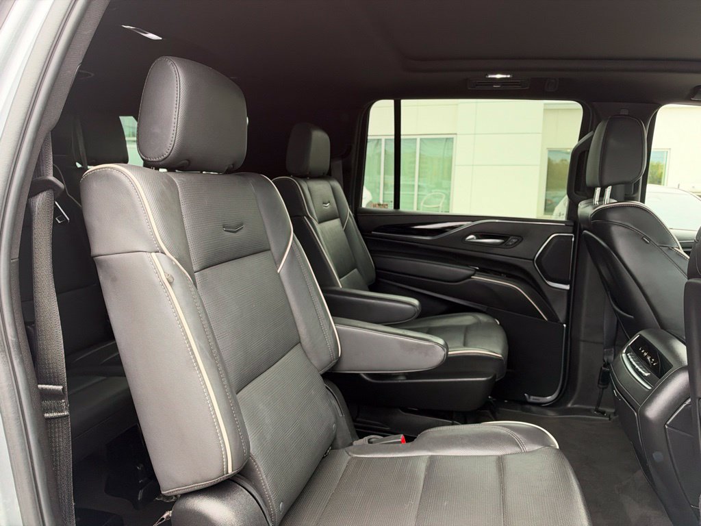 Used 2024 Cadillac Escalade ESV Sport RWD image 22