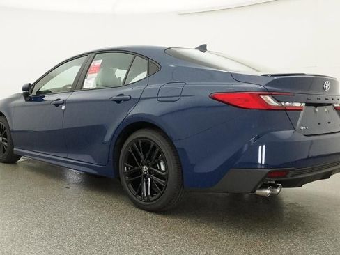 New 2026 Toyota Camry SE FWD image 21