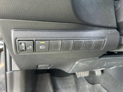 Used 2026 Toyota Corolla LE w/ LE Premium Package FWD image 18