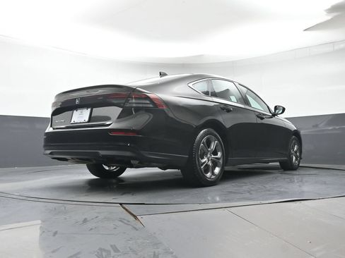 Used 2023 Honda Accord EX image 33