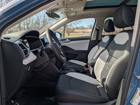 New 2026 Volkswagen Taos SEL AWD/4WD image 5