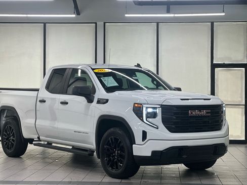 Used 2023 GMC Sierra 1500 Pro w/ Graphite Edition AWD/4WD image 1