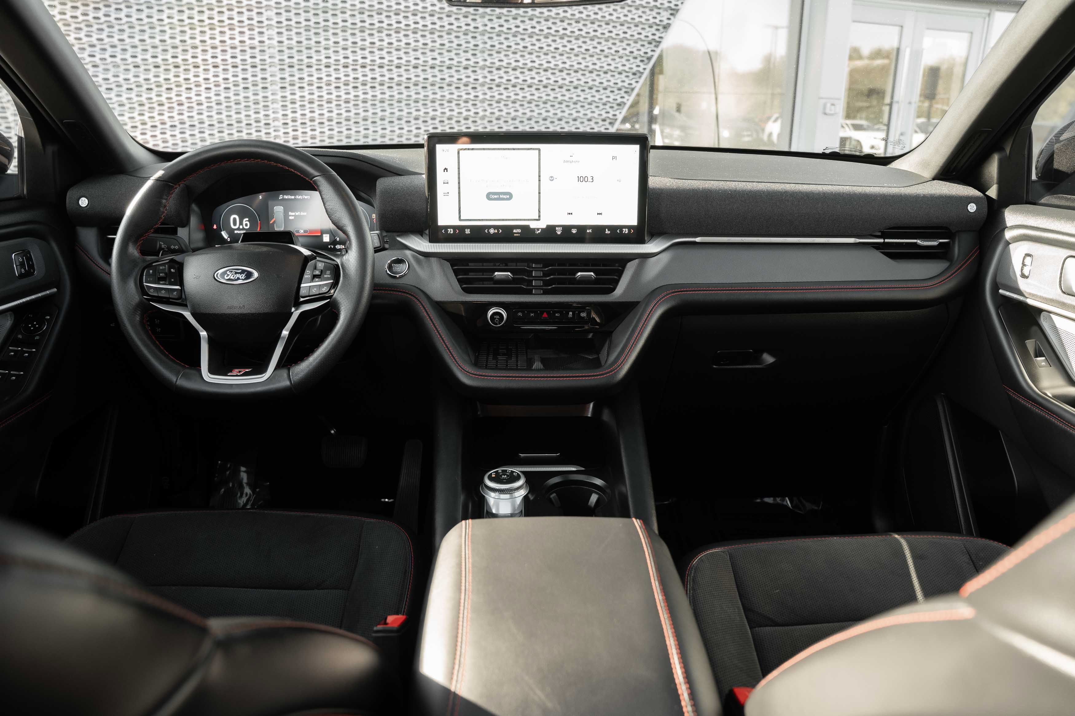 Used 2025 Ford Explorer ST AWD/4WD image 8