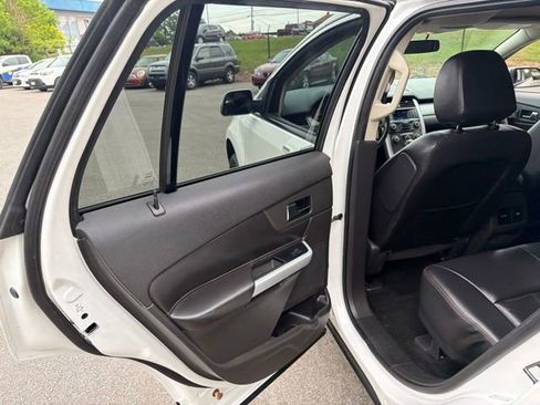 Used 2013 Ford Edge SEL AWD/4WD image 24