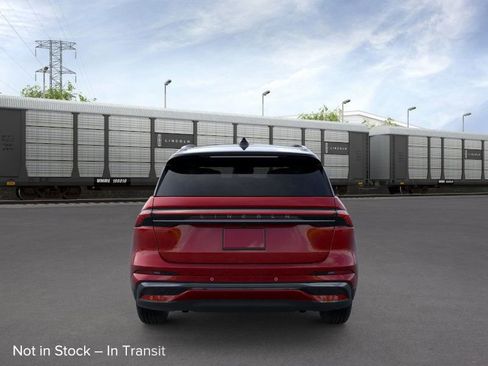 New 2026 Lincoln Nautilus Reserve w/ Jet Appearance Package image 5