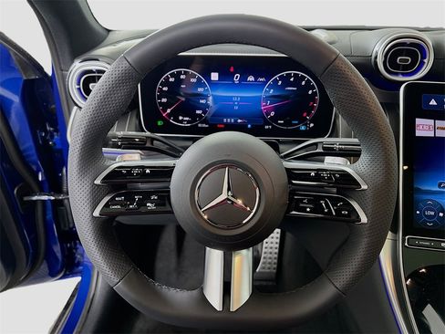 New 2025 Mercedes-Benz GLC 300 4MATIC image 12
