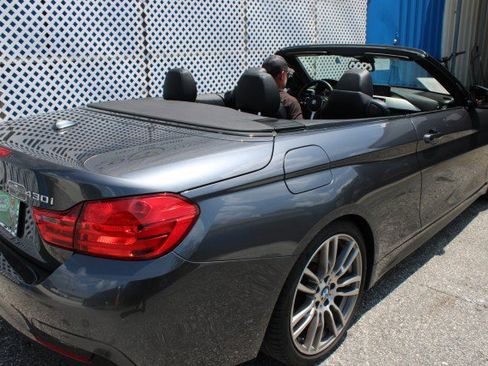Used 2017 BMW 430i Convertible w/ Technology Package RWD image 10