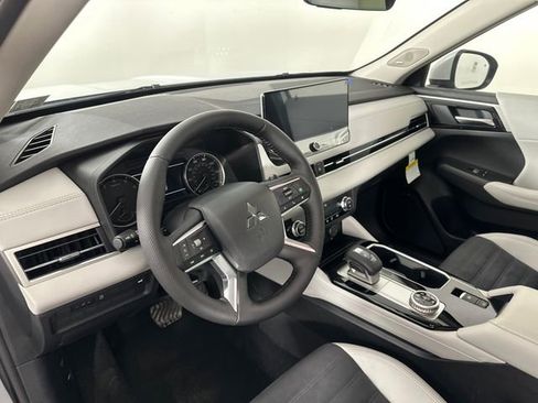 New 2026 Mitsubishi Outlander SE AWD/4WD image 23
