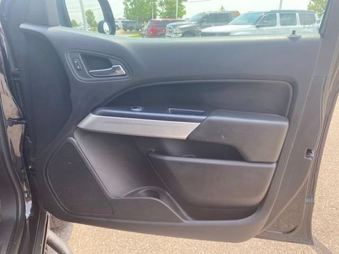 Used 2020 Chevrolet Colorado LT w/ LT Convenience Package AWD/4WD image 30