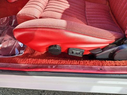 Used 1991 Ford Mustang LX RWD image 47