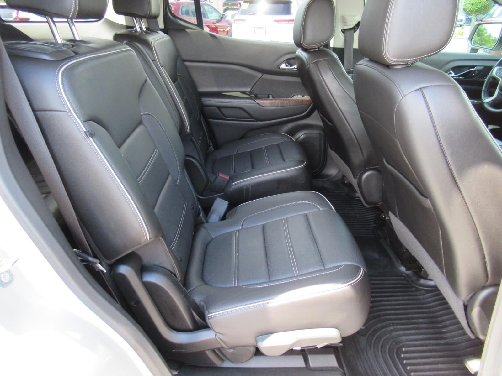 Used 2020 GMC Acadia Denali w/ Technology Package FWD image 35