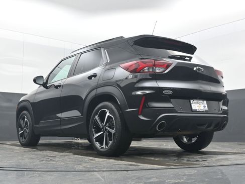 Used 2022 Chevrolet TrailBlazer RS w/ Sun and Liftgate Package image 23